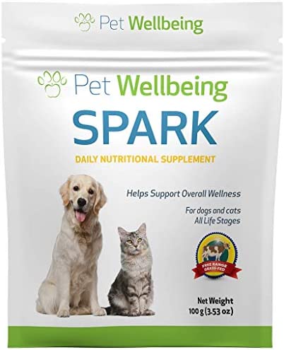 Pet Wellbeing Daily Superfood Nutritional Supplement for Cats and Dogs - Greens, Free Range Beef Liver, Digestive Enzymes, Probiotics, Amino Acids, Alfalfa, Spirulina, Chlorella +More - 100 g